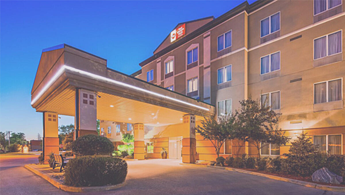 Pembina-Inn-Suites.jpeg
