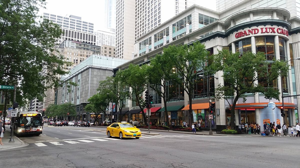 michigan-avenue-grand-lux-cafe-chicago.jpeg