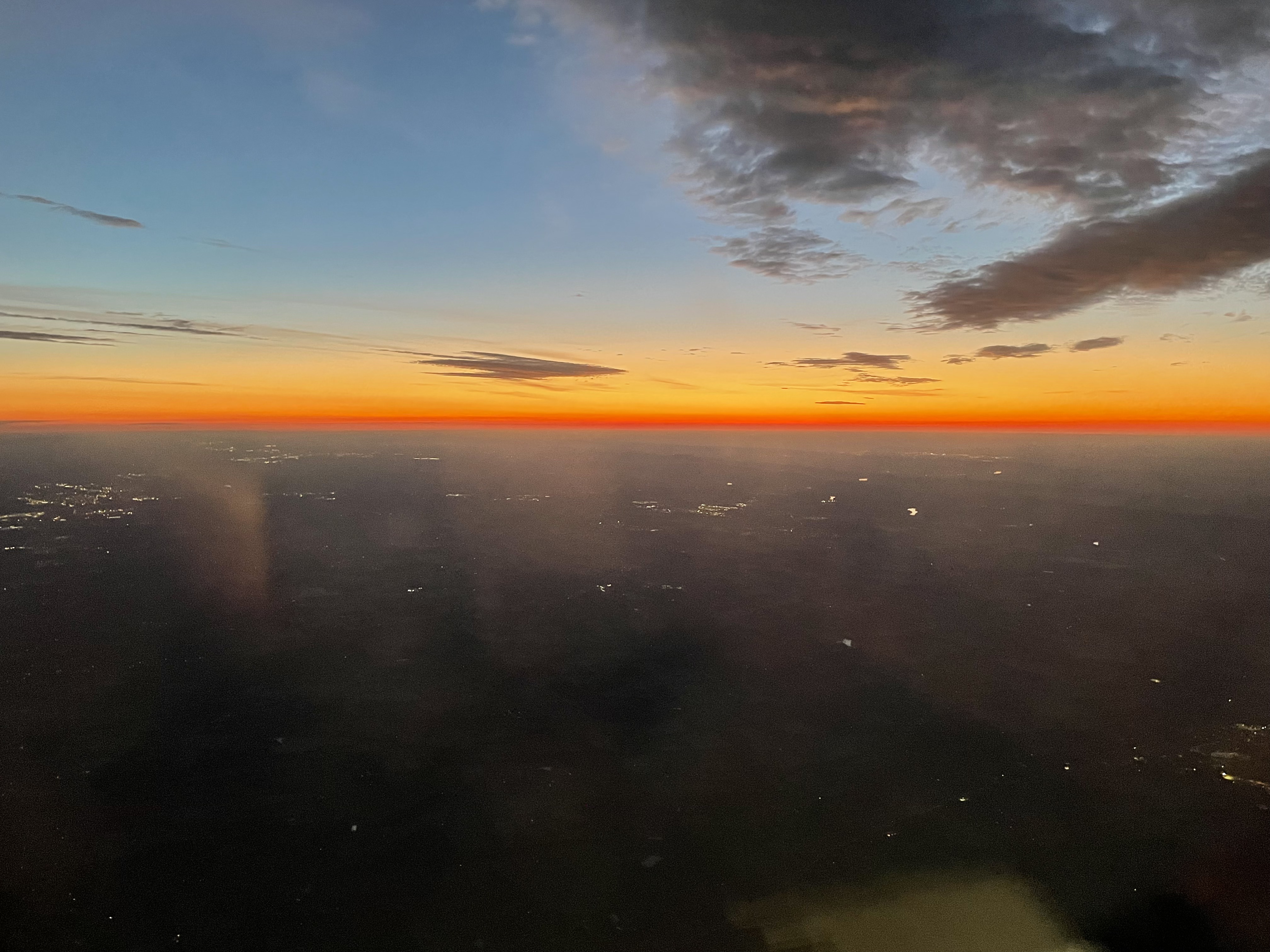 red-eye-flight-window-to-dc.jpeg