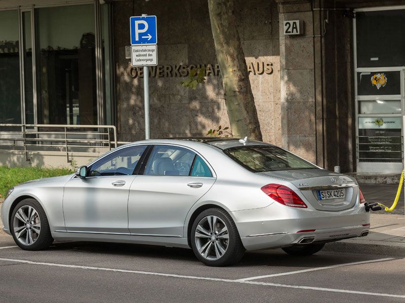  Photo by Mercedes-Benz 