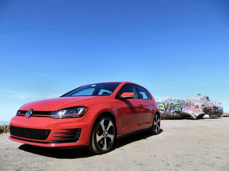 2015 Volkswagen Golf GTI ・  Photo by Benjamin Hunting
