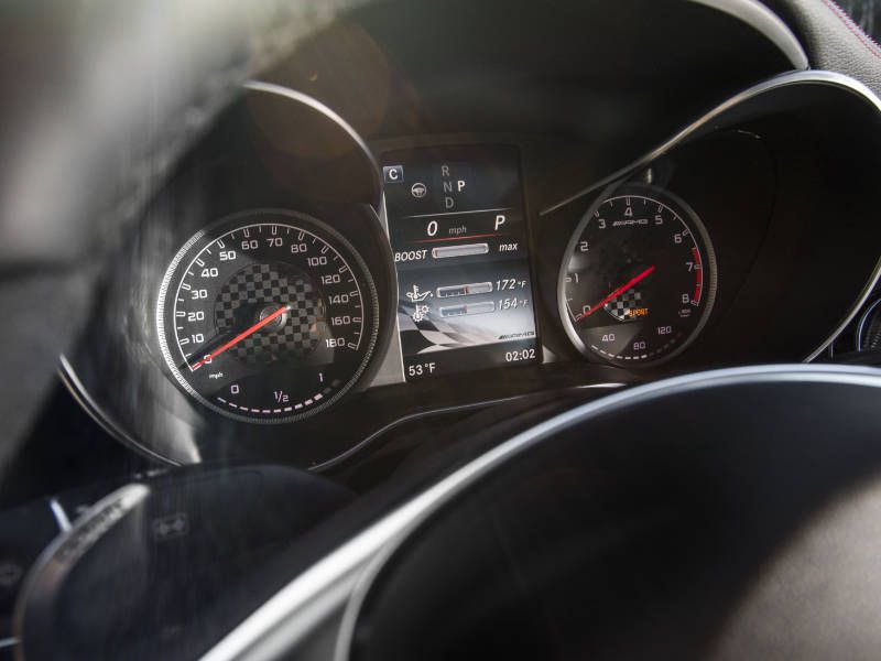  Photo by Mercedes-Benz 
