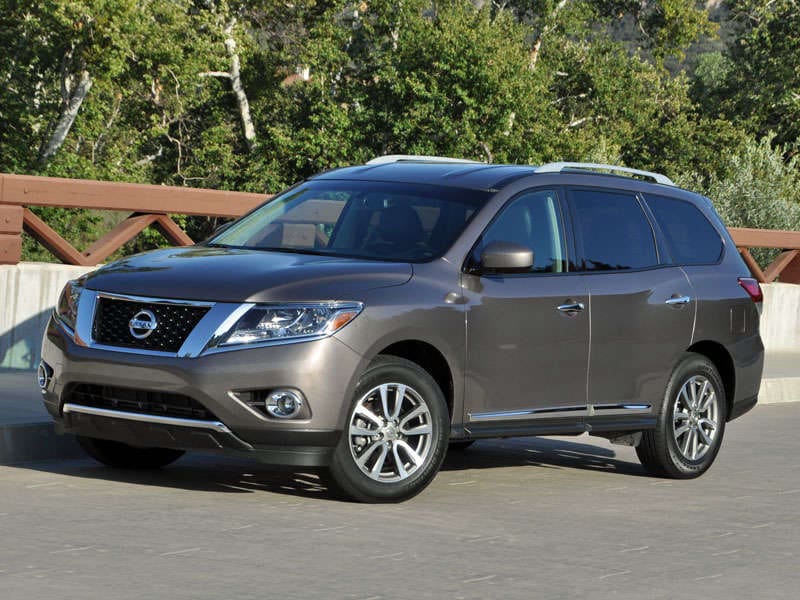 2014 Nissan Pathfinder SL 4WD Mocha Stone Paint Front Quarter Left ・  Photo by Christian Wardlaw