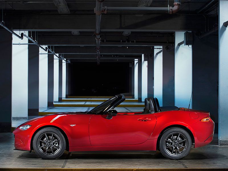 2016 Mazda MX 5 exterior profile ・  Photo by Mazda 