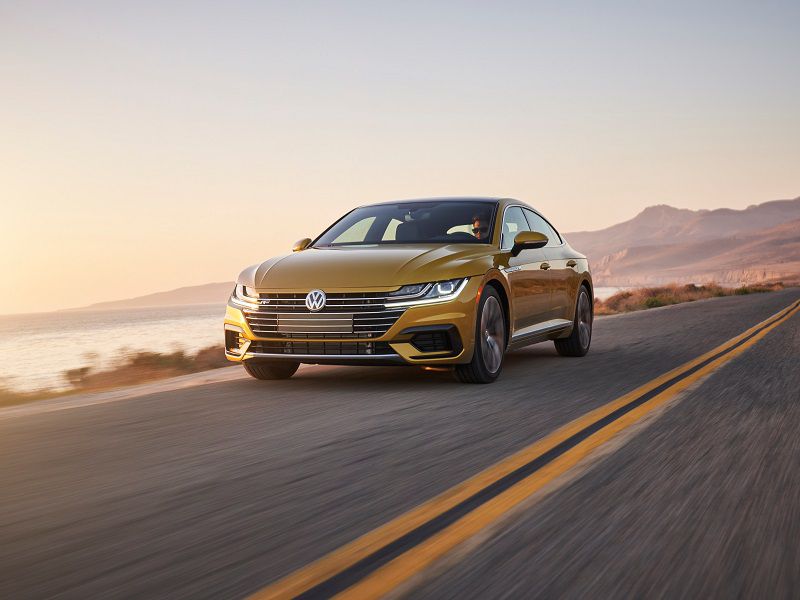 2019 Volkswagen Arteon R Line ・  Photo by Volkswagen 