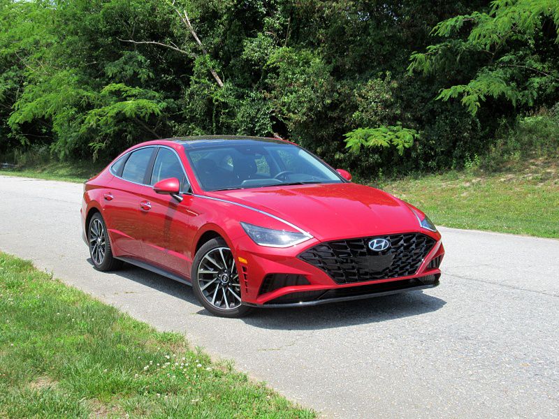 2021 Hyundai Sonata Limited ・  Photo by Brady Holt