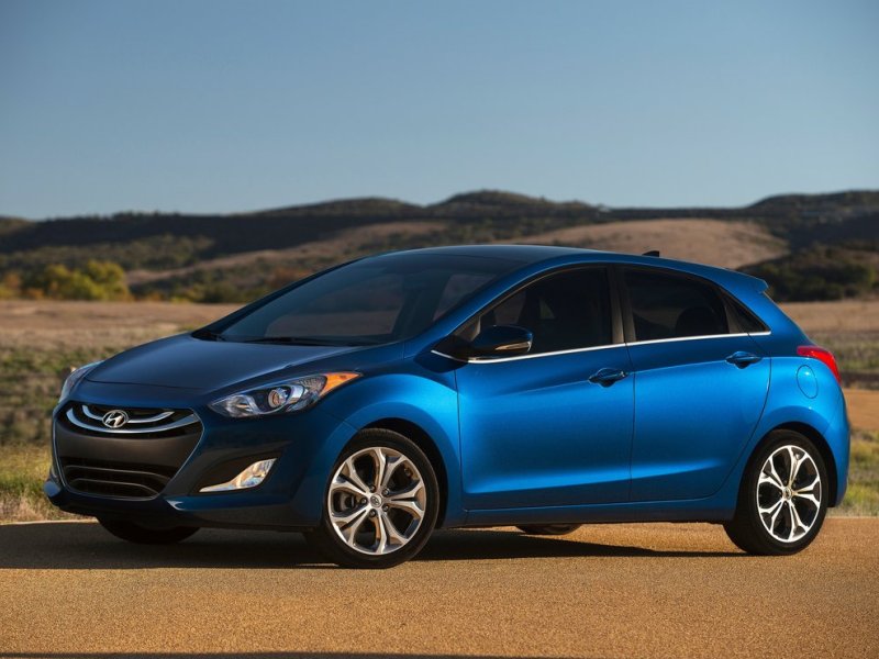 2014 hyundai elantra gt ・  Photo by Hyundai 