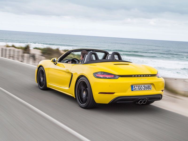  Photo by Porsche 