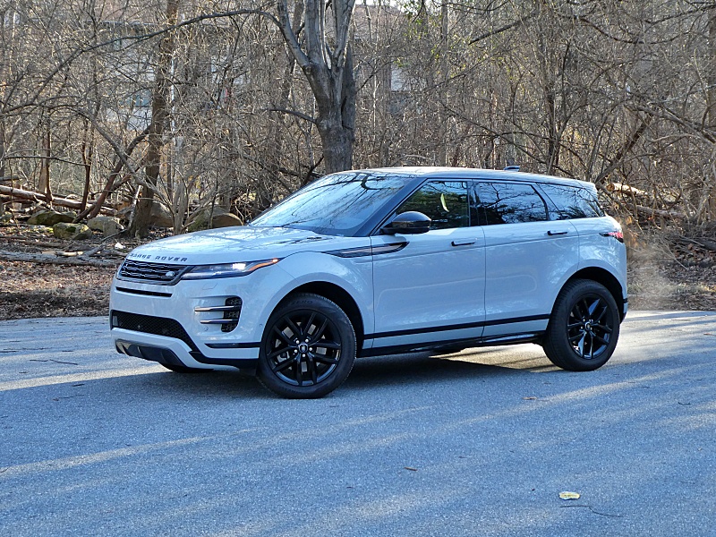 2025 Range Rover Evoque ・  Photo by Brady Holt
