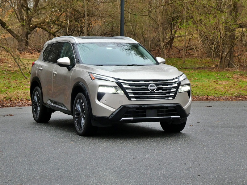 2025 Nissan Rogue Platinum ・  Photo by Brady Holt