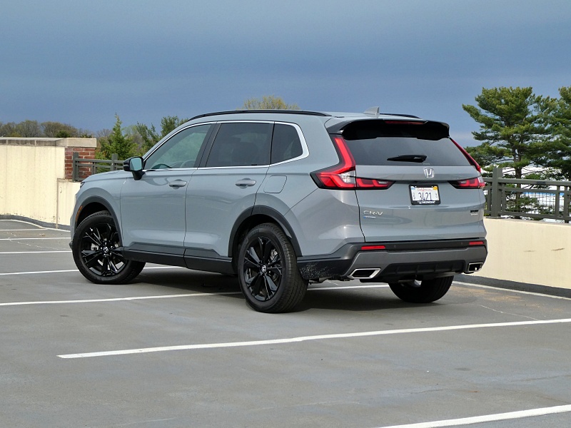 2025 Honda CR-V Hybrid Sport Touring ・  Photo by Brady Holt