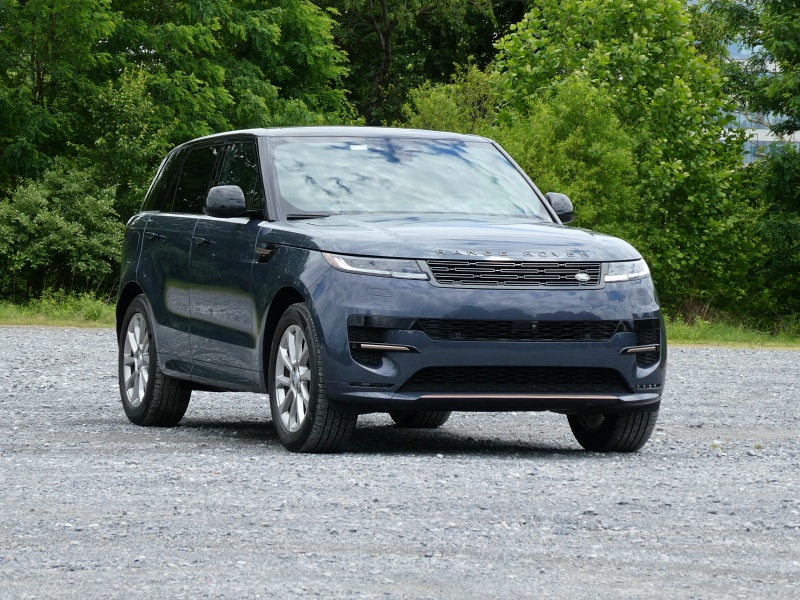2025 Range Rover Sport ・  Photo by Brady Holt