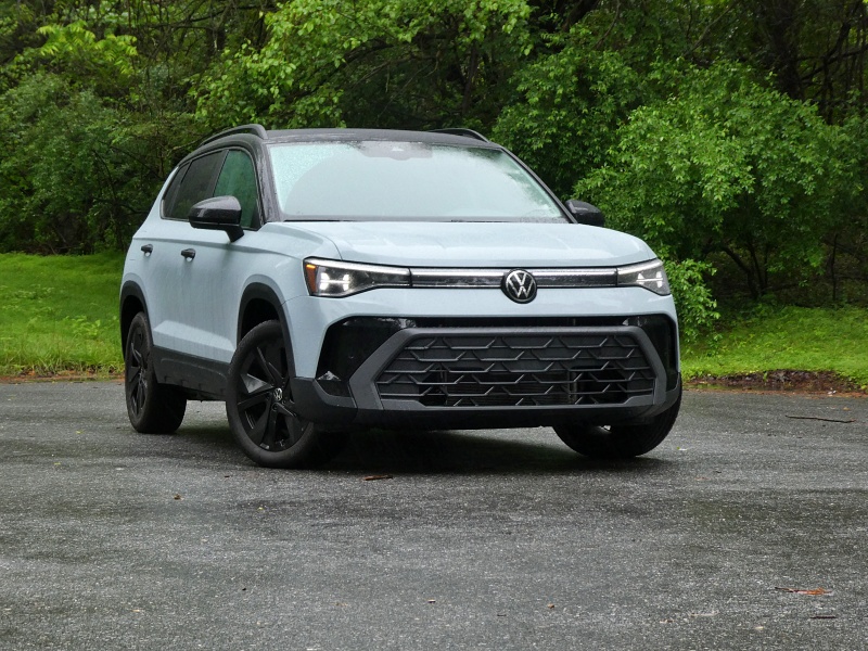 2025 Volkswagen Taos SE ・  Photo by Brady Holt
