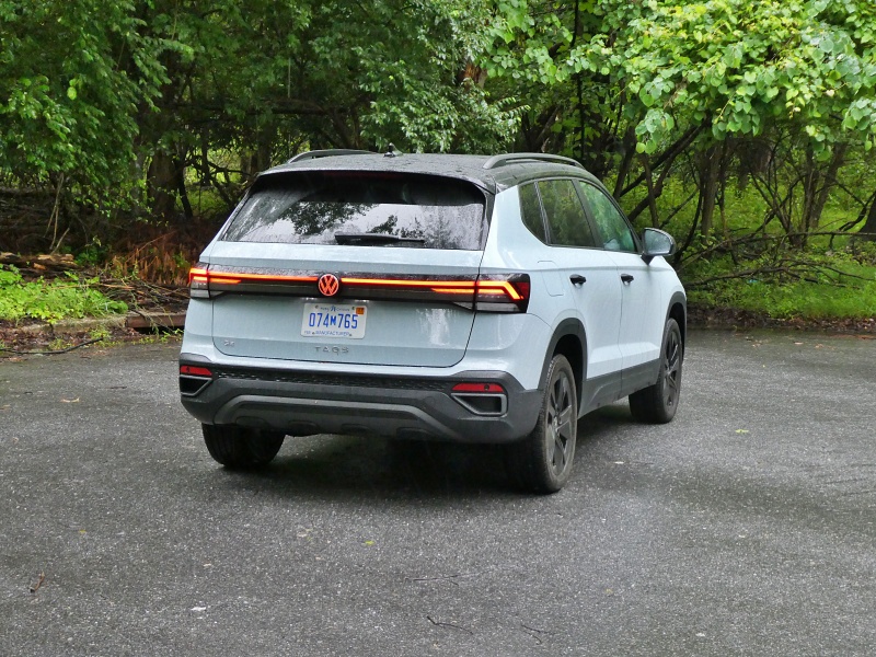 2025 Volkswagen Taos SE ・  Photo by Brady Holt