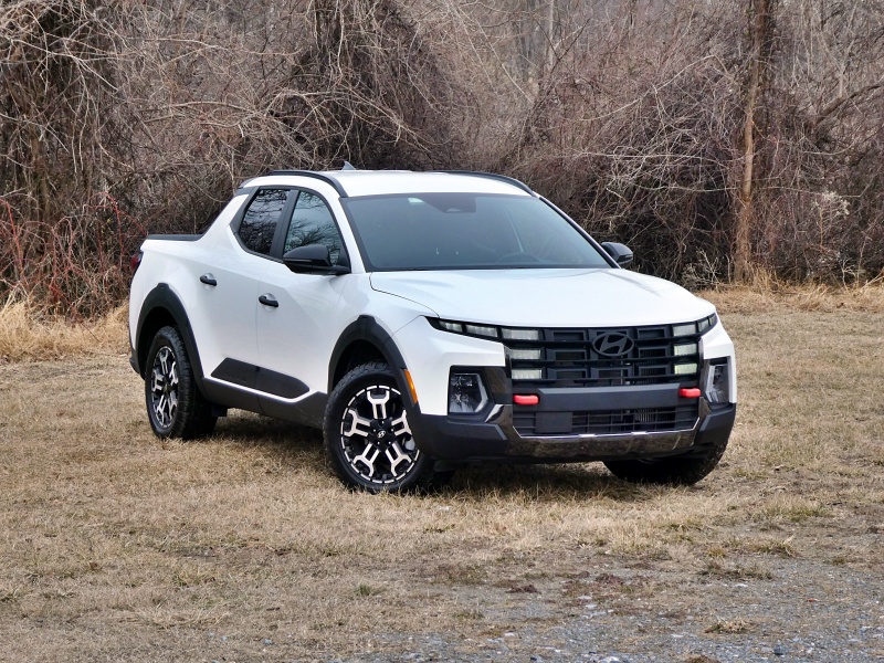 2025 Ford Maverick vs. 2025 Hyundai Santa Cruz Review