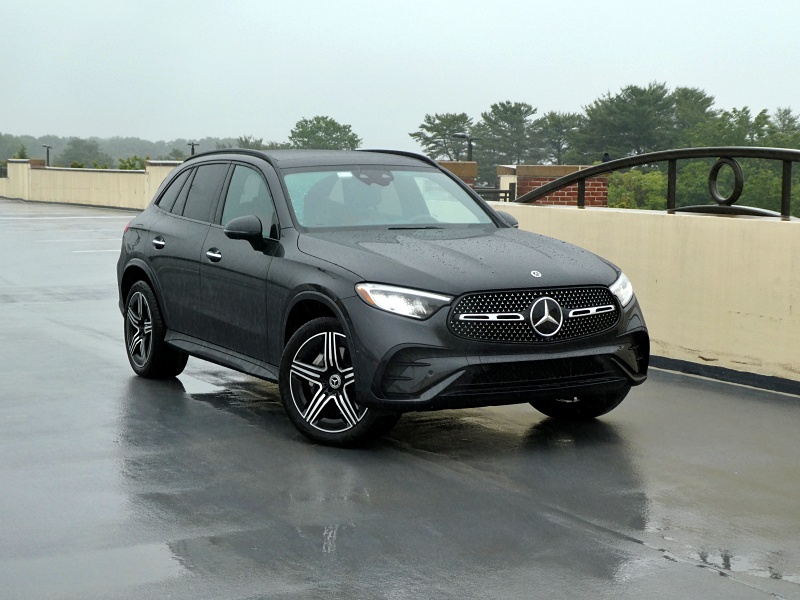 2025 Mercedes-Benz GLC 350e vs. 2025 Lincoln Corsair Grand Touring PHEV Review
