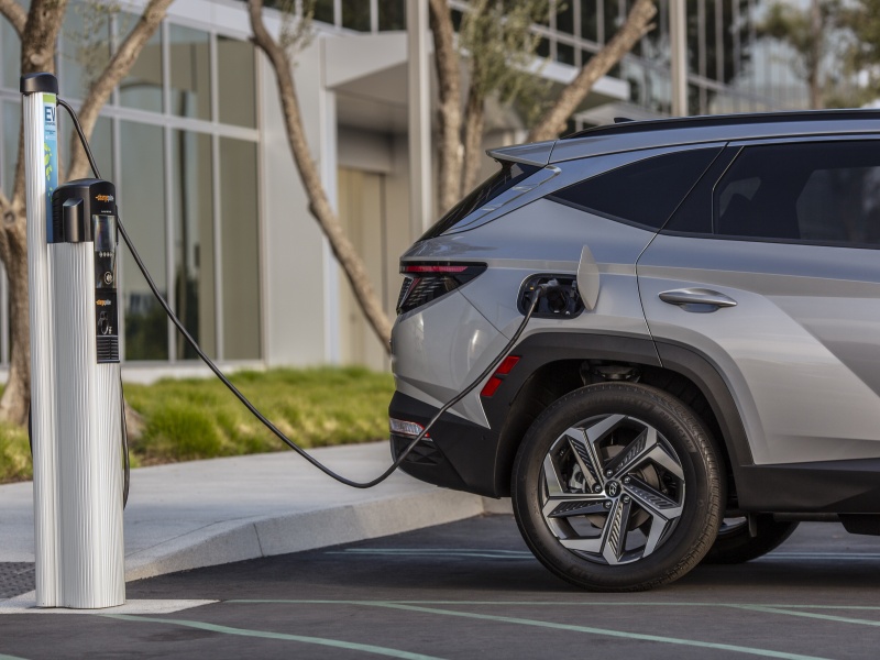 2022 Hyundai Tucson PHEV ・  Photo by Hyundai