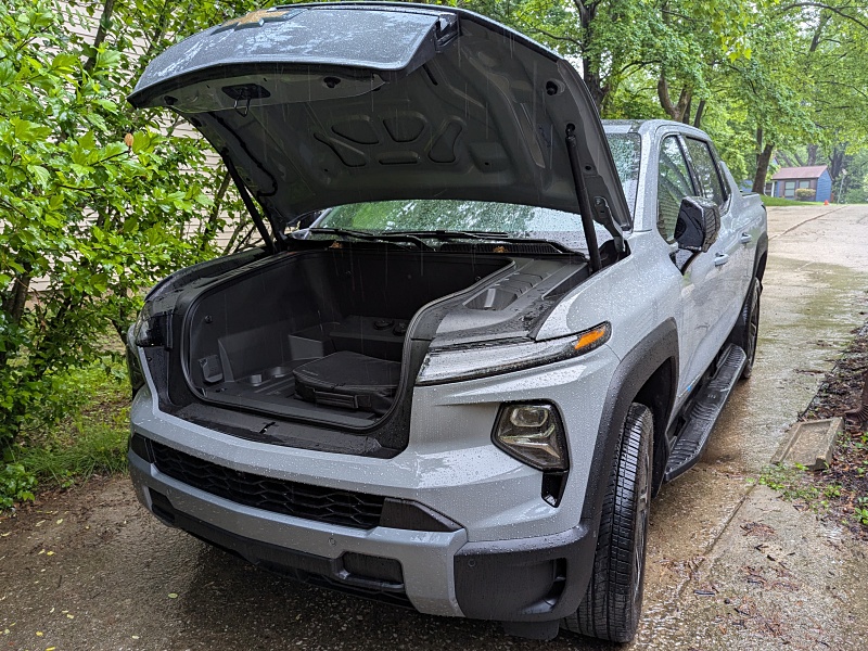 2025 Chevrolet Silverado EV LT ・  Photo by Brady Holt
