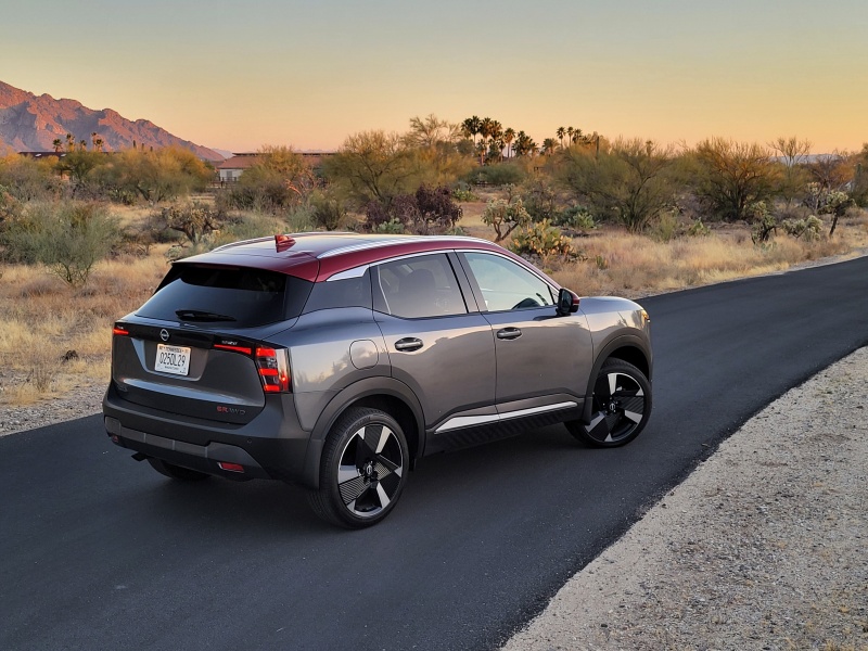 2025 Nissan Kicks SR ・  Photo by Ron Sessions