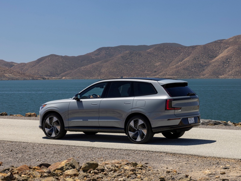 2025 Volvo EX90 ・  Photo by Volvo