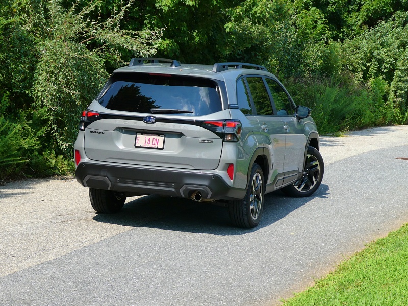 2025 Subaru Forester Hybrid Limited ・  Photo by Brady Holt