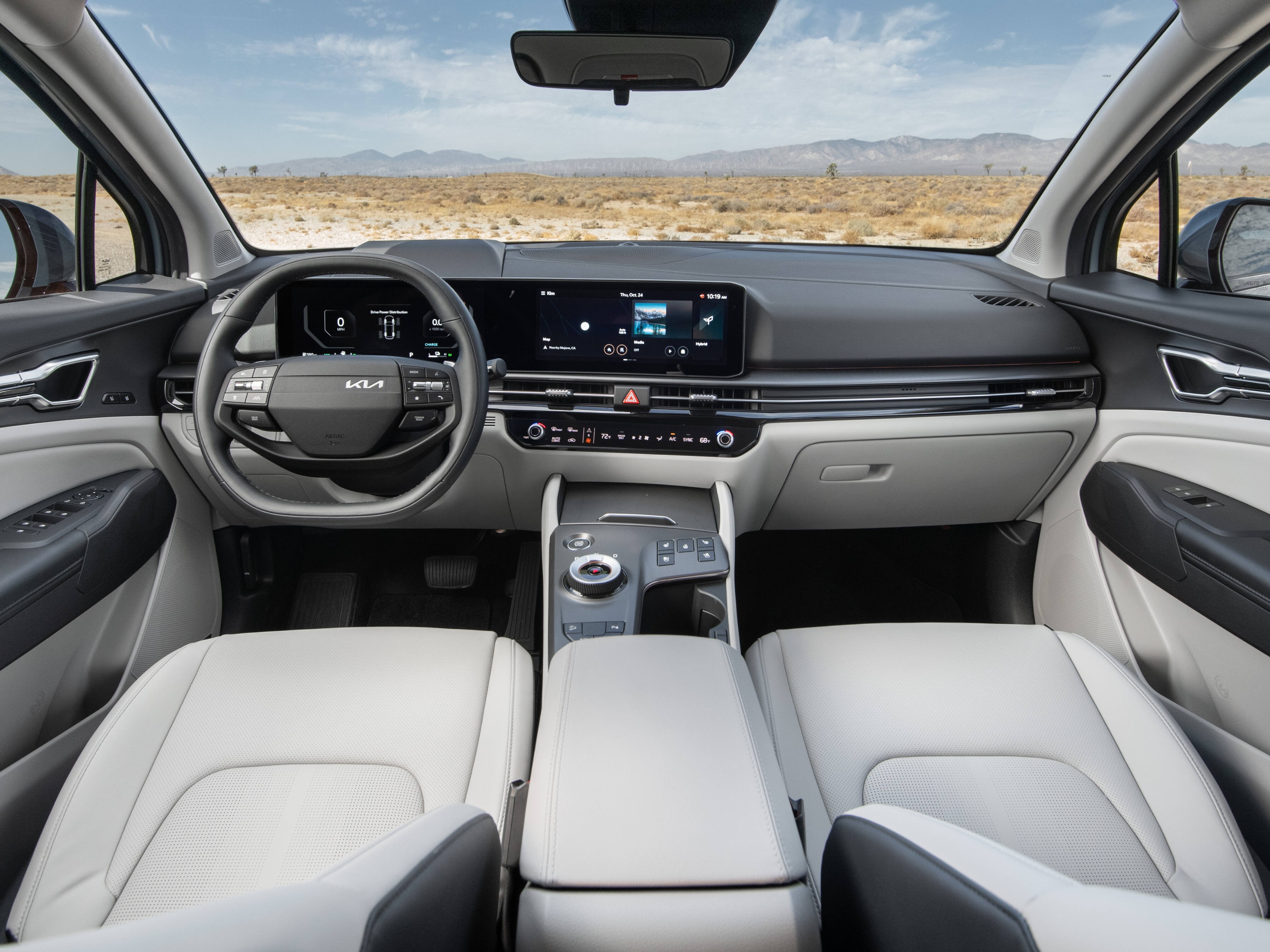 2026 Kia Sportage Hybrid ・  Photo by Kia