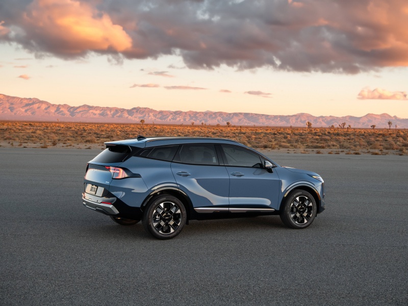 2026 Kia Sportage Hybrid ・  Photo by Kia