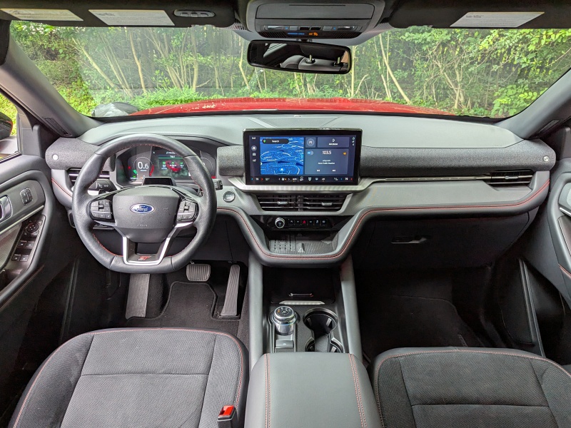 2025 Ford Explorer ST ・  Photo by Brady Holt