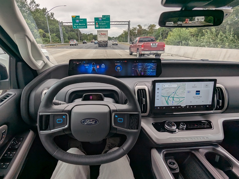 2025 Ford Expedition Max Active ・  Photo by Brady Holt