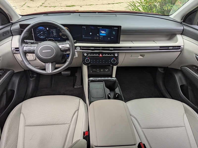2025 Hyundai Tucson Limited ・  Photo by Brady Holt