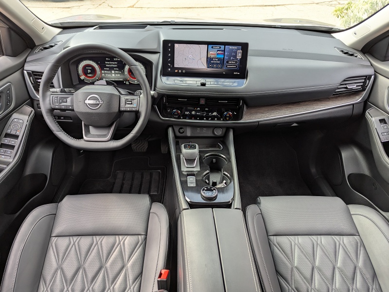 2025 Nissan Rogue Platinum ・  Photo by Brady Holt