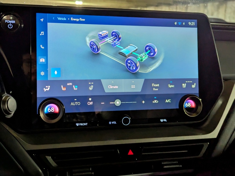 2025 Lexus TX 500h ・  Photo by Brady Holt