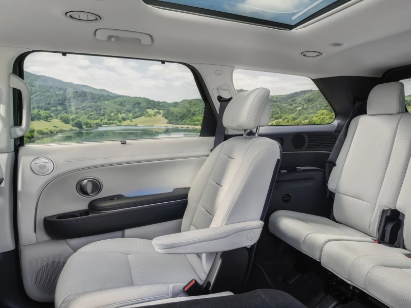 2026 Hyundai Palisade Hybrid Calligraphy ・  Photo by Hyundai