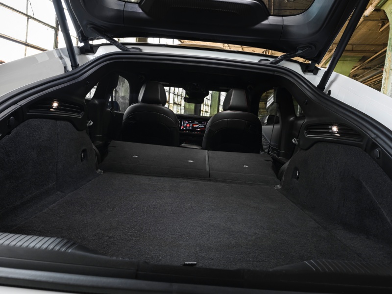 2026 Dodge Charger SixPack ・  Photo by Dodge