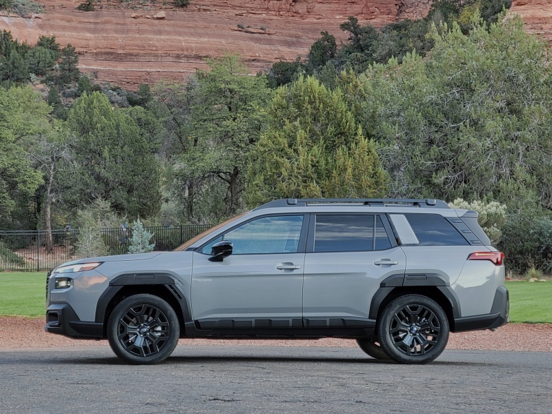 2026 Subaru Outback ・  Photo by Ron Sessions