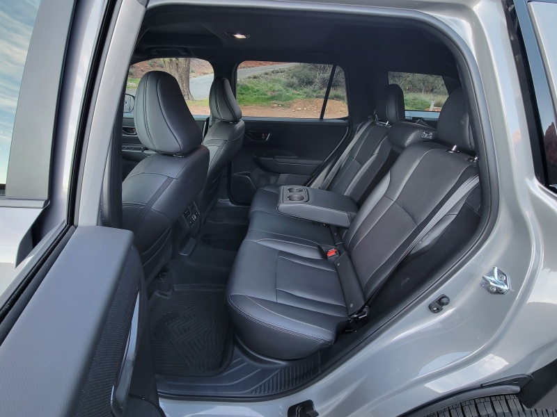 2026 Subaru Outback ・  Photo by Ron Sessions