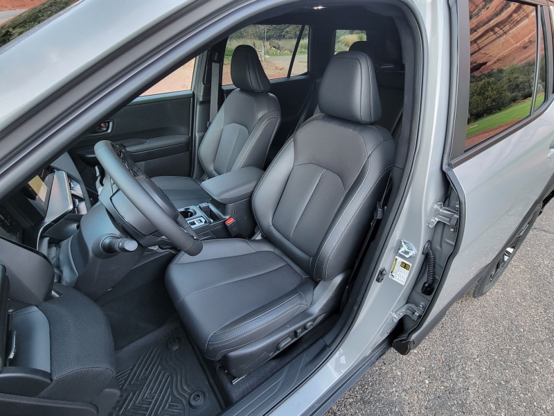 2026 Subaru Outback ・  Photo by Ron Sessions