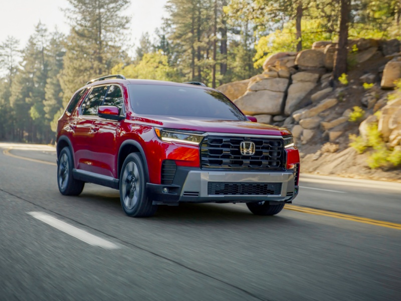 2026 Honda Pilot Elite ・  Photo by Honda
