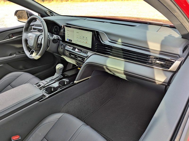 2026 Toyota Camry XSE ・  Photo by Toyota