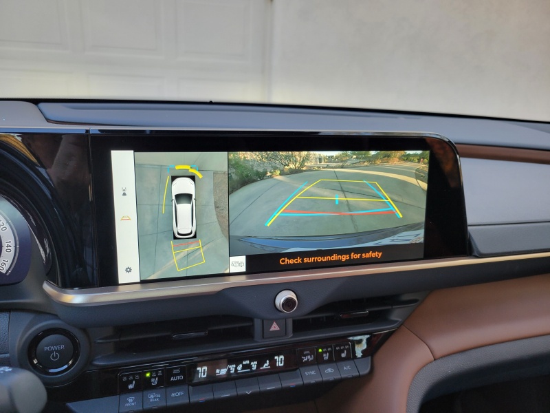 2026 Toyota Crown Signia Limited ・  Photo by Ron Sessions