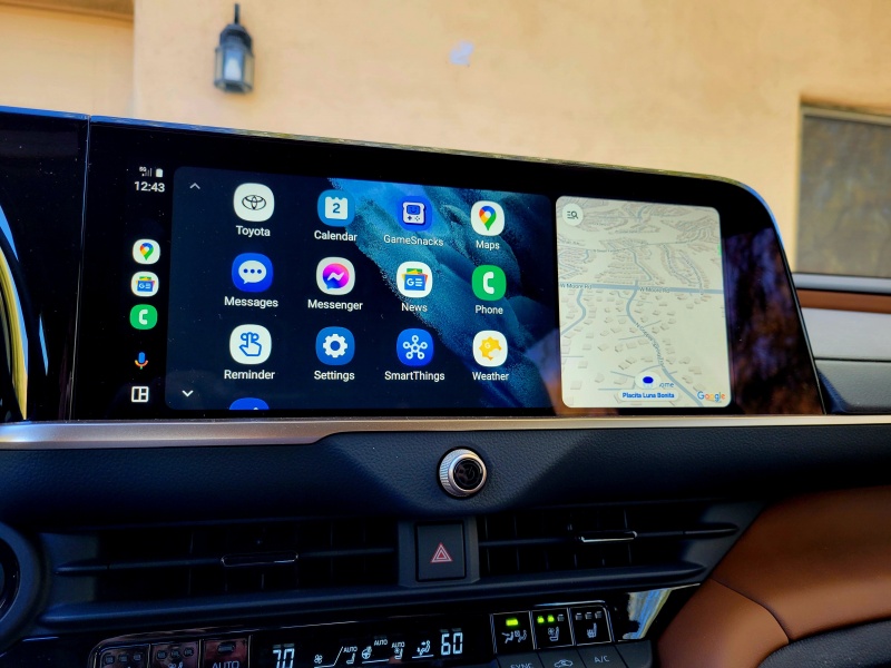 2026 Toyota Crown Signia Limited ・  Photo by Ron Sessions