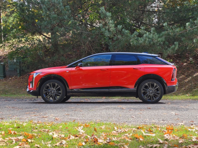 2026 Cadillac Optiq ・  Photo by Ron Sessions