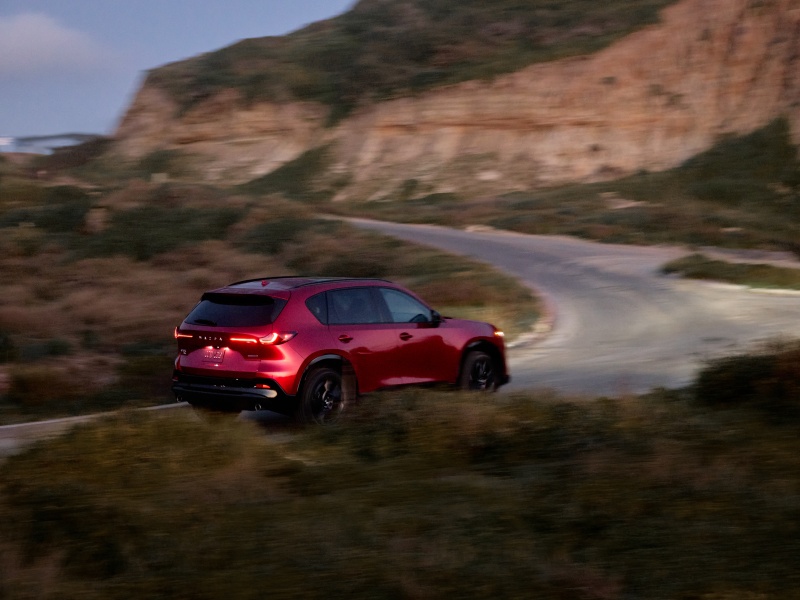 2026 Mazda CX-5 ・  Photo by Mazda