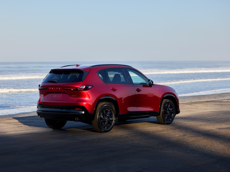 2026 Mazda CX-5 ・  Photo by Mazda