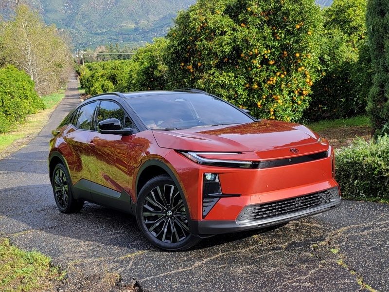 2026 Toyota C-HR ・  Photo by Ron Sessions