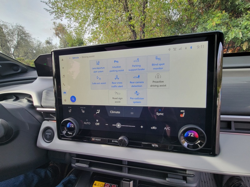 2026 Toyota C-HR ・  Photo by Ron Sessions