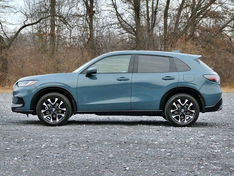 2026 Honda HR-V EX-L ・  Photo by Brady Holt