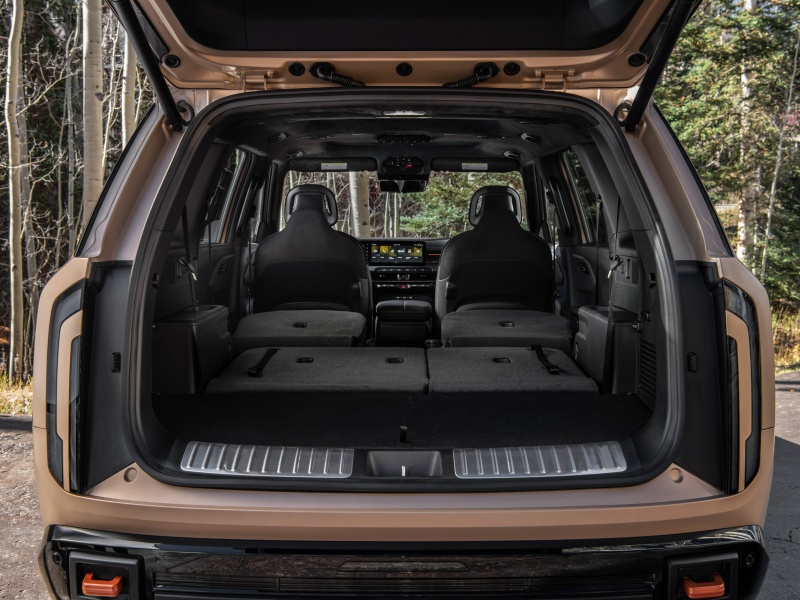 2027 Kia Telluride X-Pro ・  Photo by Kia