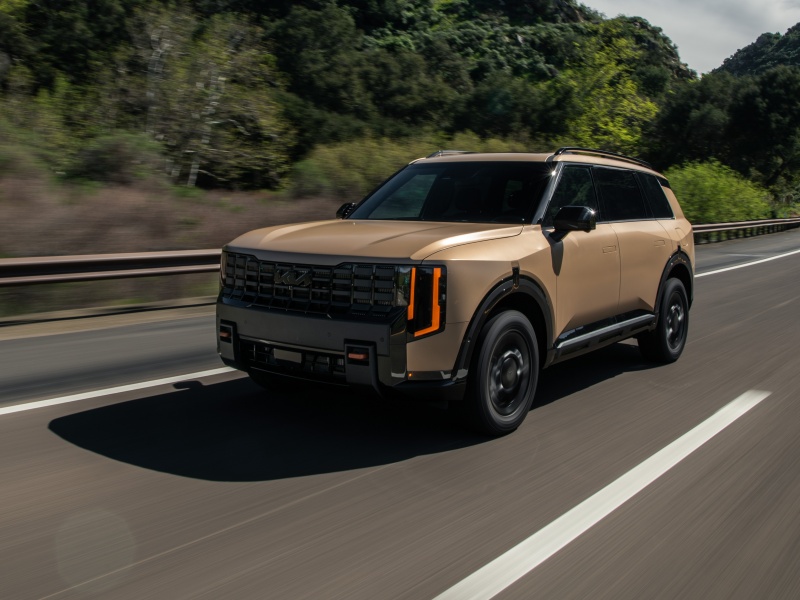 2027 Kia Telluride X-Pro ・  Photo by Kia