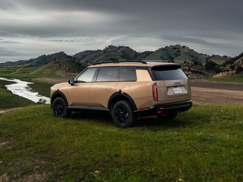 2027 Kia Telluride X-Pro ・  Photo by Kia
